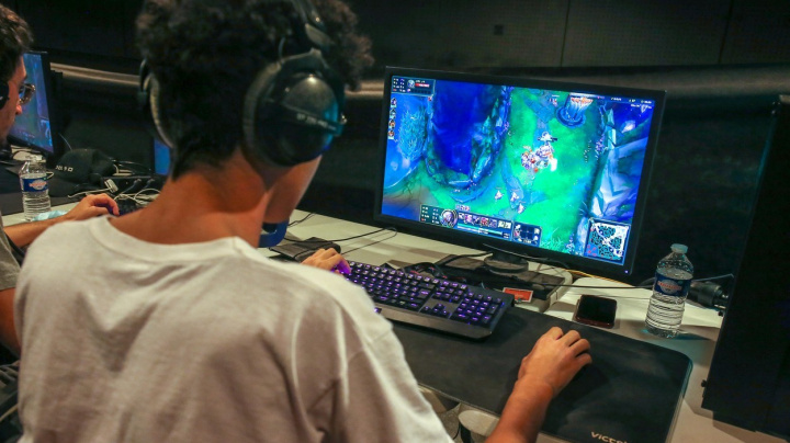 Česká asociace esportu spouští vlastní inkubátor startupů