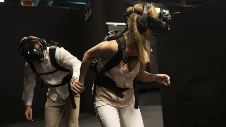 České VR studio DIVR Labs získalo od Křetínského s Tkáčem miliony eur na nové arény ve světových metropolích