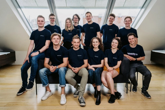 Česko-slovenský startup Better Stack hlídá výpadky webů. Věří mu i světová investorská esa