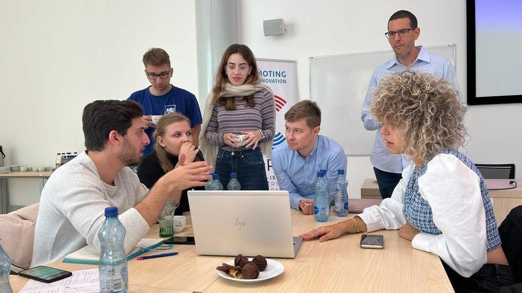 Špičkoví právníci a investoři, pět expertních workshopů. Investiční akademie startuje už 8. listopadu