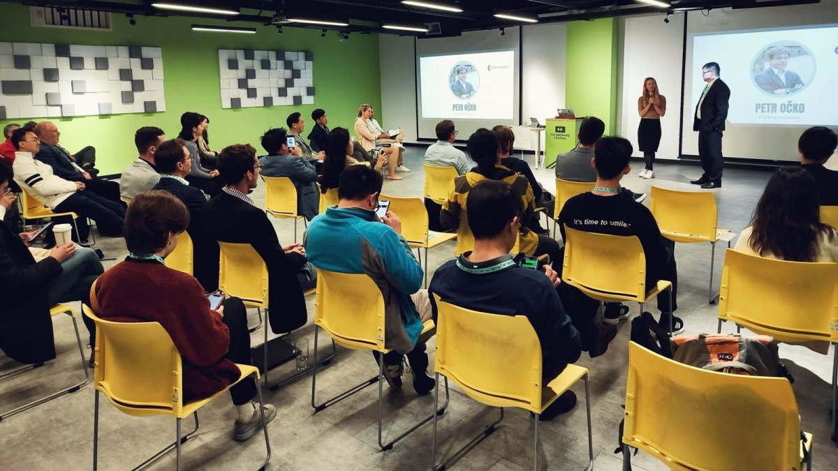 Česko-tchajwanský tým přinesl nejinovativnější projekt v rámci Dumpling Hack