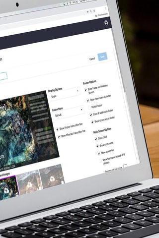 Bring Your Own Meeting (BYOM) od Mersive Technologies. Možnost na dálku se připojit k jakékoliv webové videokonferenční službě
