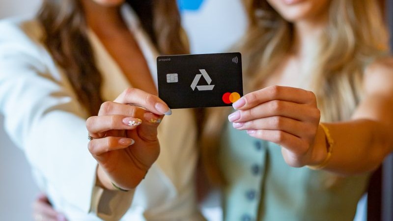 Půl milionu dolarů. Tolik zaplatil český startup TENT.com za druhou nejdražší doménu v tuzemské historii