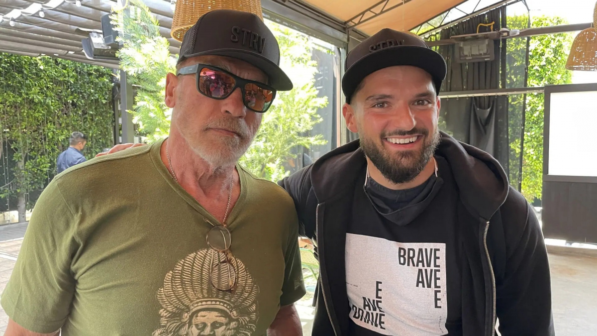 Svaly jako Arnie. Schwarzenegger spustil svou první fitness aplikaci, vytvořilo ji české STRV