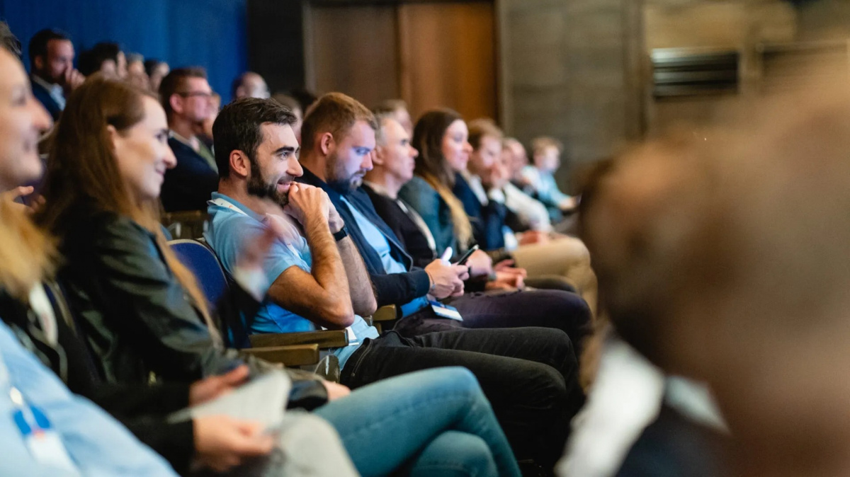 Konference AI Restart: umělá versus kreativní inteligence