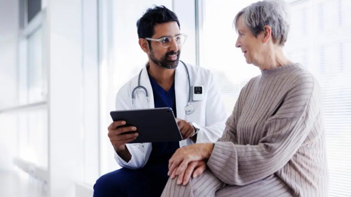 Axis rozšiřuje svůj systém nositelných kamer – uvádí novou „kameru pro nás ostatní“ a sadu ke vzdálené aktivaci